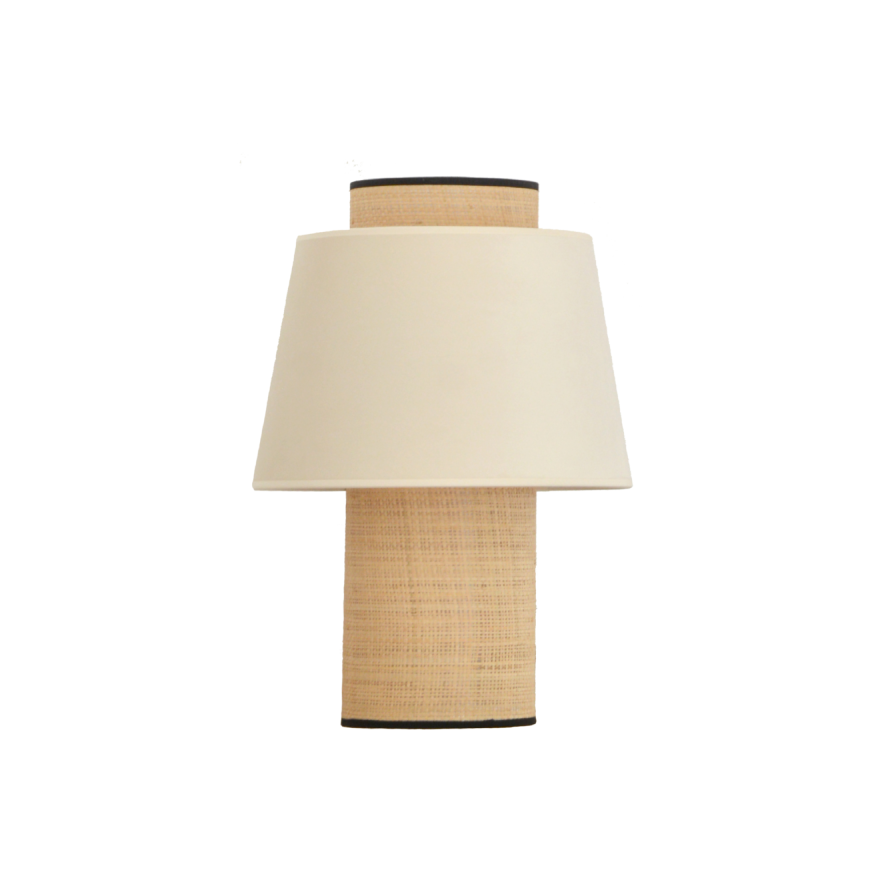 Lampe LULEA, design naturel et moderne avec une structure en rotin naturel tressé et un abat-jour en velours écru