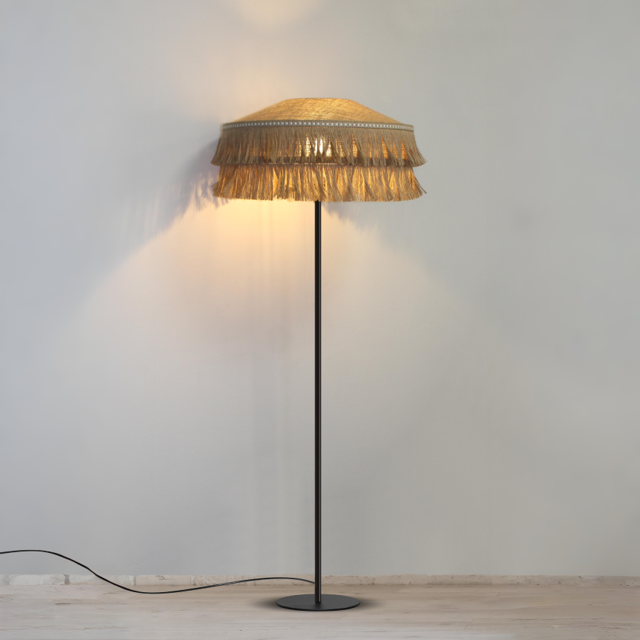 Lampadaire décoratif en sisal naturel tressé et double frange en jute - Sinaya luminaires